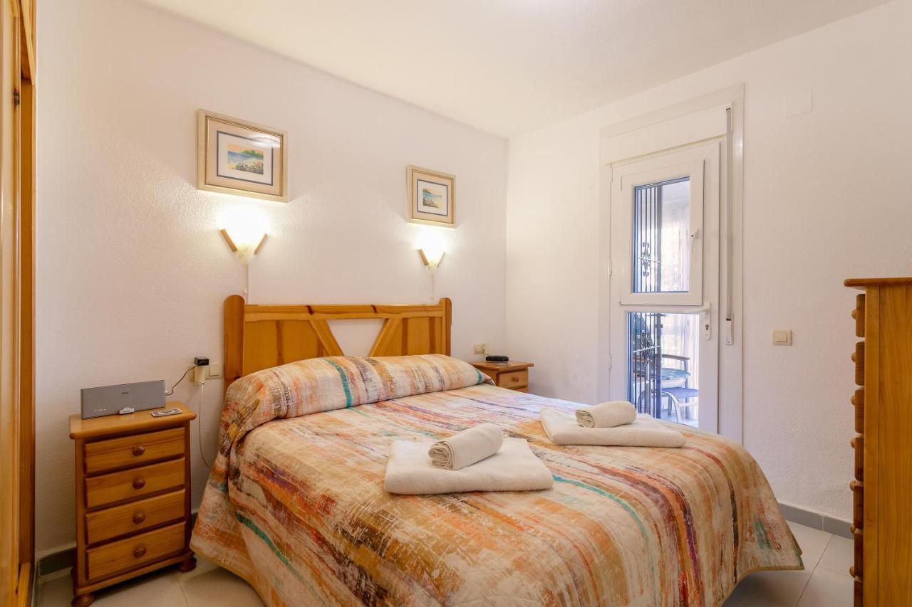 Heads 2 Holiday Homes Apartment Villamartin  Exteriör bild